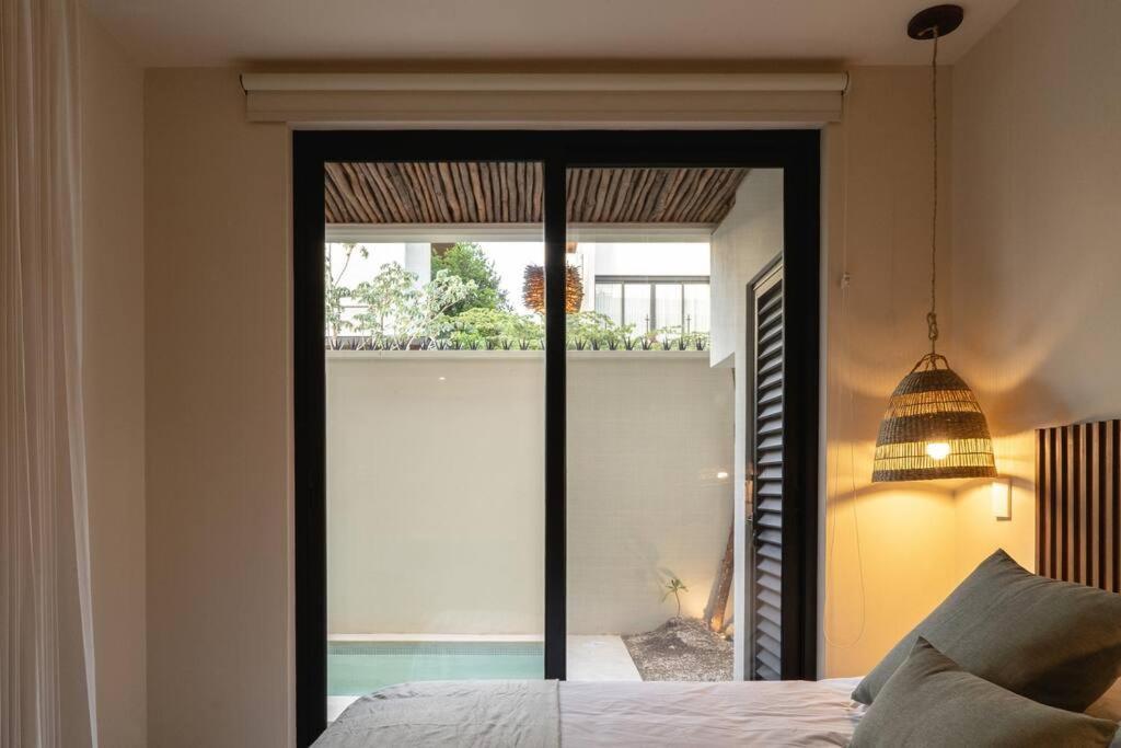 Apartamento Private Pool & Terrace - Sleeps 4 Near The - B104